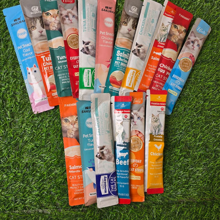 Offer 32 items FOR CAT (WET FOOD AND SNACK LIQUID)