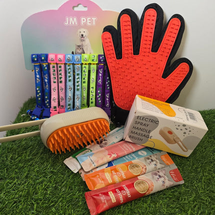 Package : steamy brush + grooming glove + 5 snack + cat collar